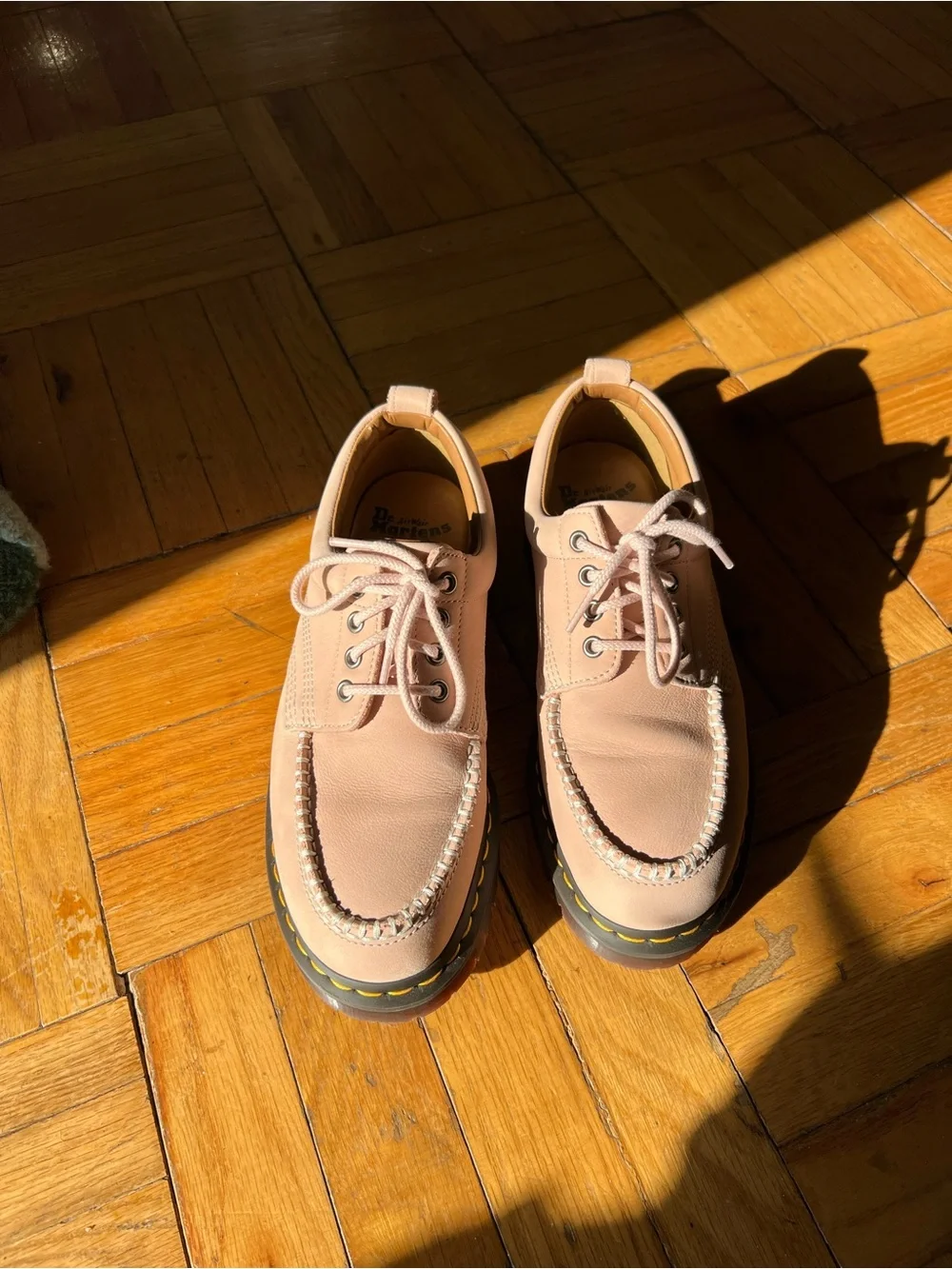 Dr. Martens Men’s Light pink Moc Leather Oxfords